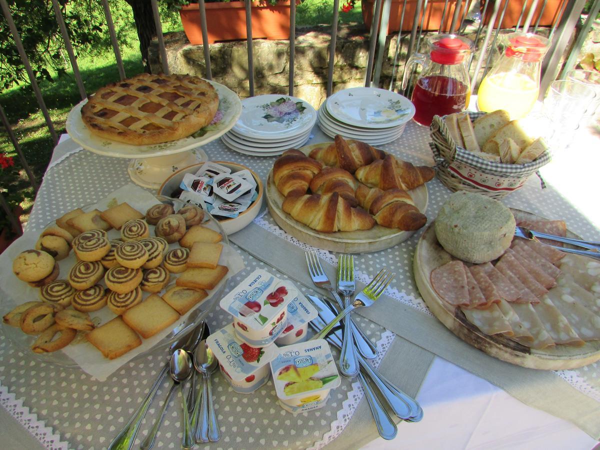 Le Querce Di Campolungo Bed & Breakfast San Giustino Luaran gambar